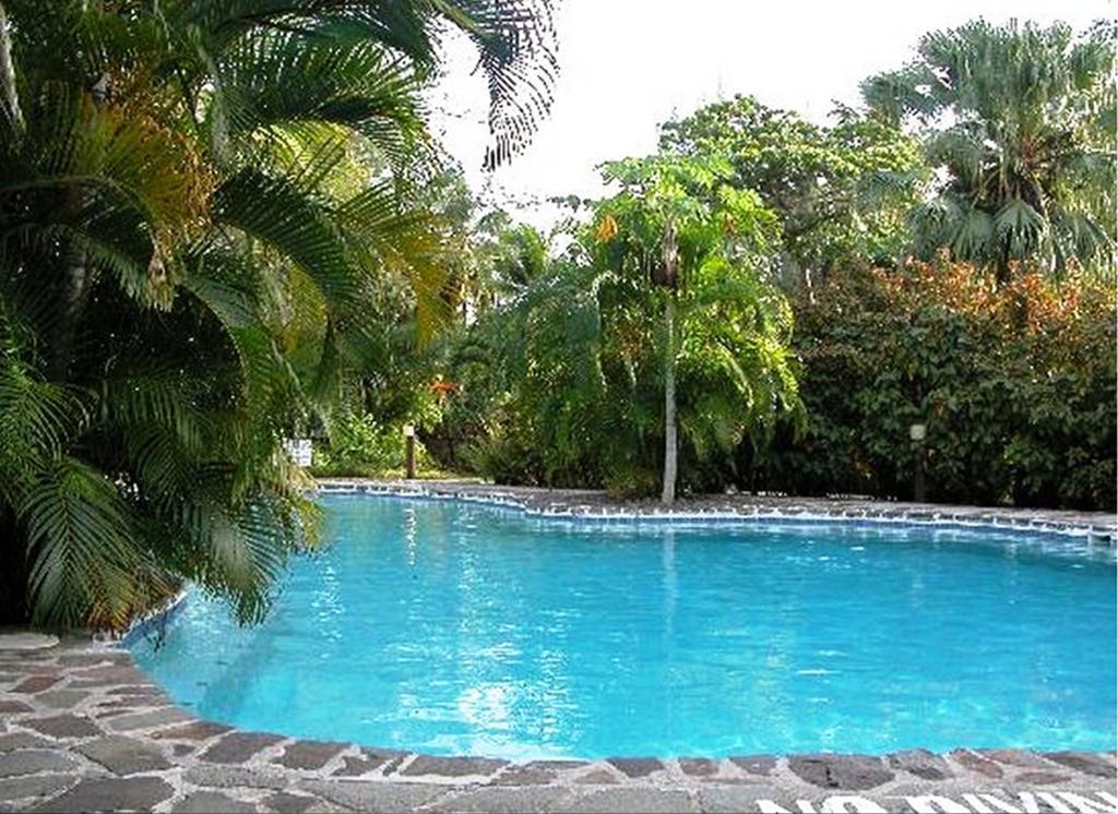Hotel East Winds St. Lucia Gros Islet Exterior foto
